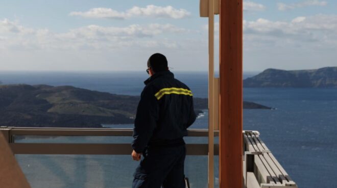 σαντορίνη-σε-έντονους-ρυθμούς-η-σεισμ-563457034