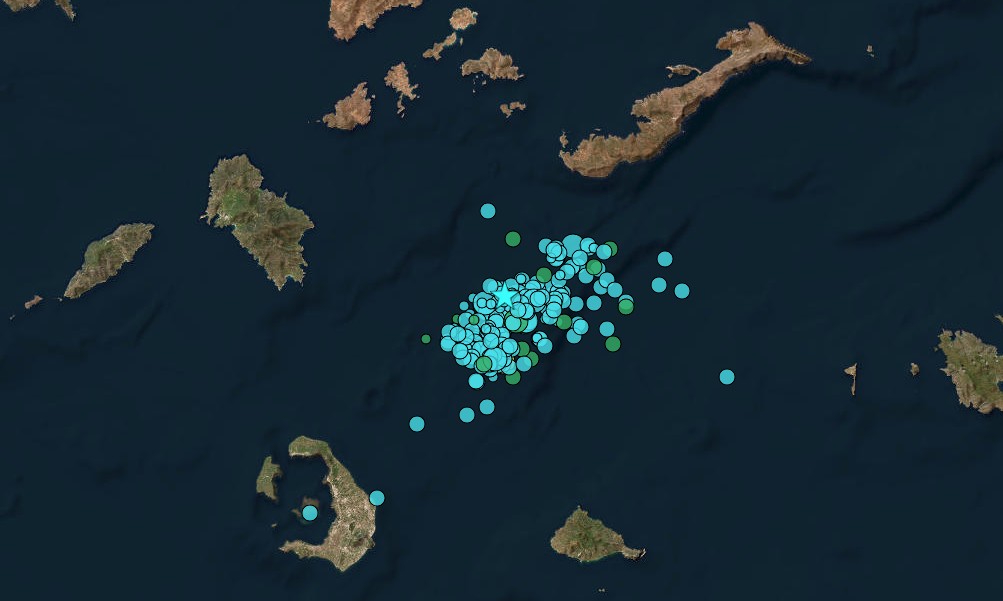 Σαντορίνη: Στον «χορό» των Ρίχτερ και σήμερα οι Κυκλάδες – Τι εκτιμούν οι ειδικοί-2