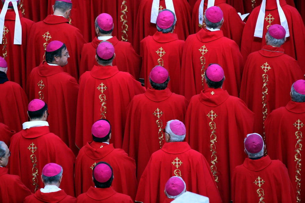 Τι θα συμβεί αν πεθάνει ο πάπας Φραγκίσκος; Από το πένθος στον «λευκό καπνό»-1