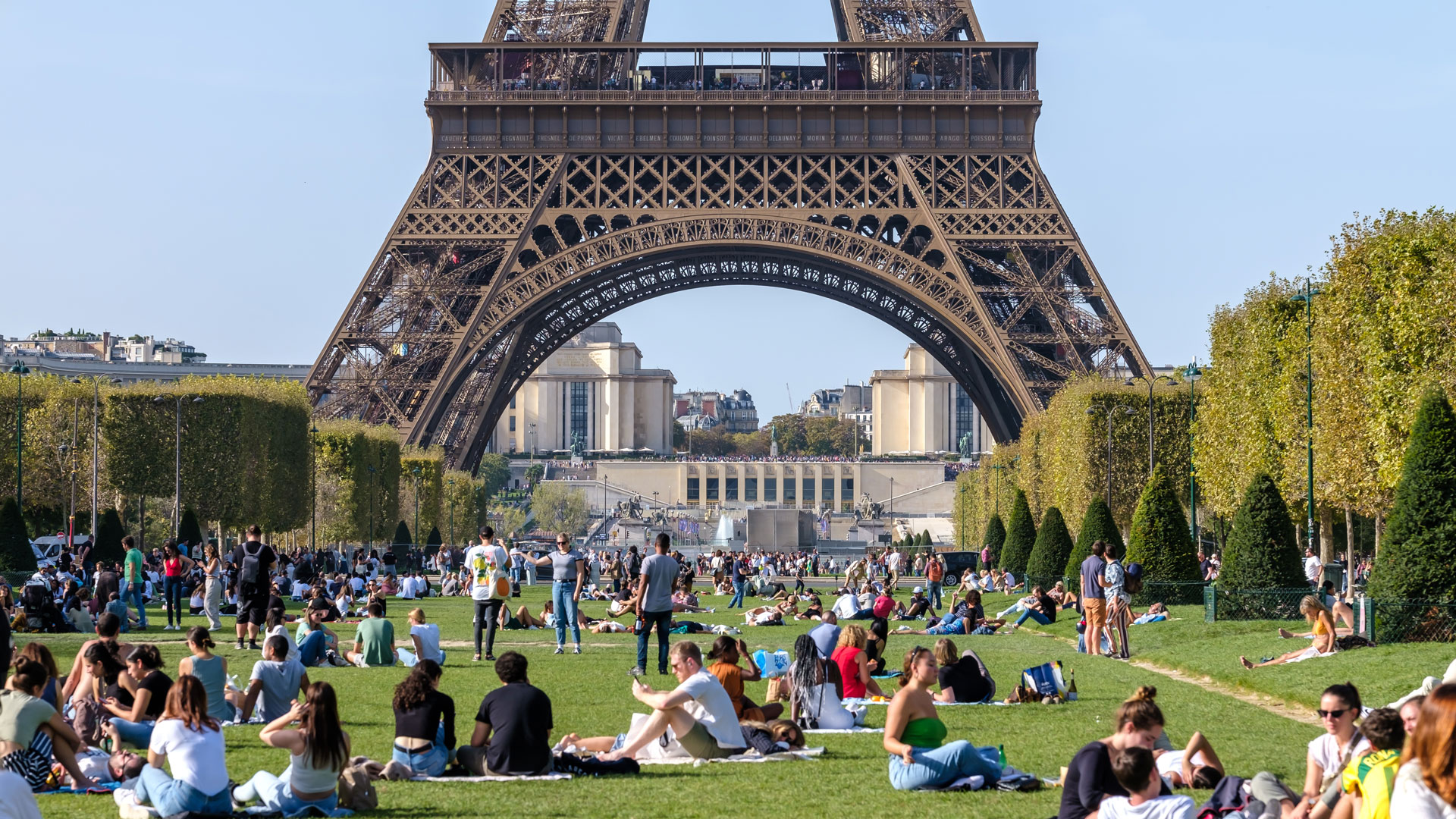 Παρίσι: Δύο στους τρεις κατοίκους δεν έχουν γεννηθεί στη γαλλική πρωτεύουσα-1