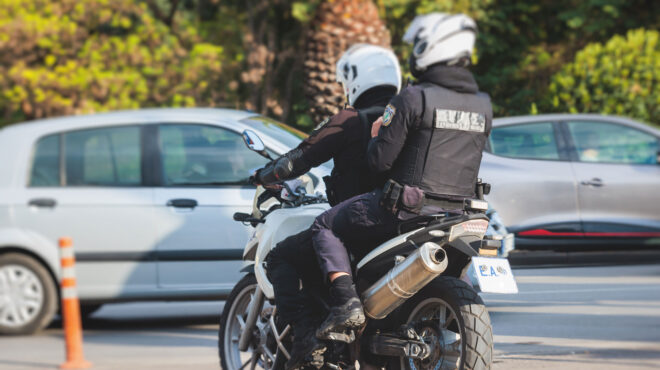 γλυφάδα-τέσσερις-συλλήψεις-για-ληστε-563468950