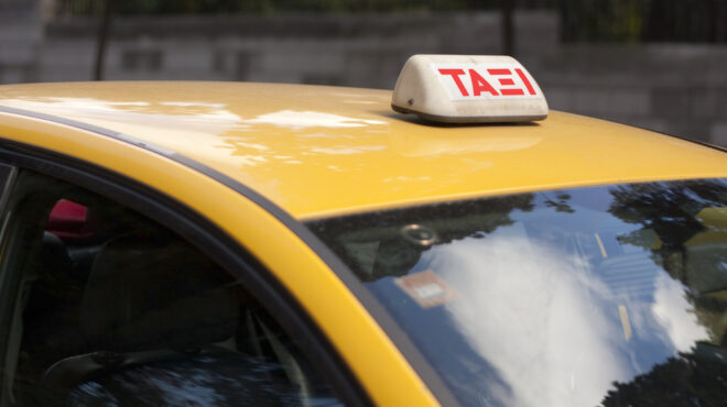 σε-24ωρη-απεργία-τα-ταξί-της-αττικής-στι-563474548