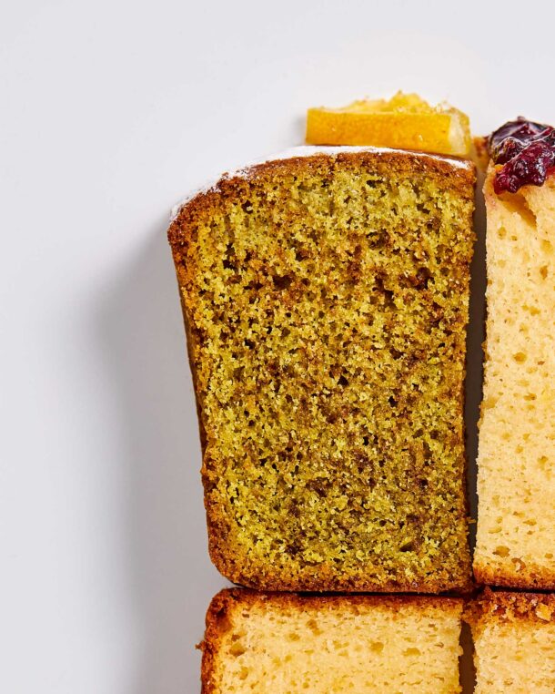 κέικ-λεμονιού-σιροπιαστό-με-τσάι-matcha-και-563469955