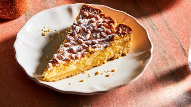 τάρτα-της-γιαγιάς-με-κρέμα-και-κουκουν-563470534