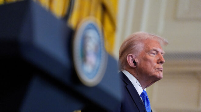 τραμπ-και-βασιλιάς-της-ιορδανίας-ετοι-563463652