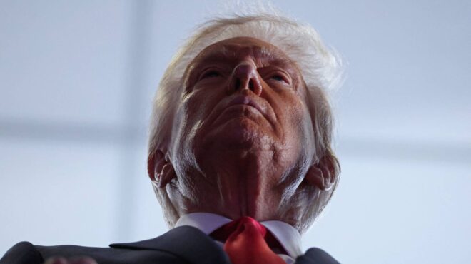 ηπα-μήνυση-κατά-τραμπ-από-τον-επικεφαλ-563462770