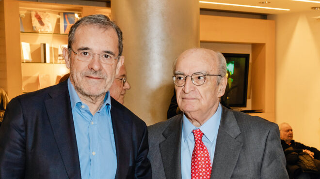 μια-δίτομη-έκδοση-και-μια-μεγάλη-δωρεά-563490043