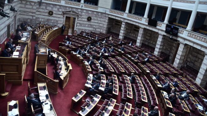 βουλή-τροπολογία-συριζα-για-την-επανα-563450284