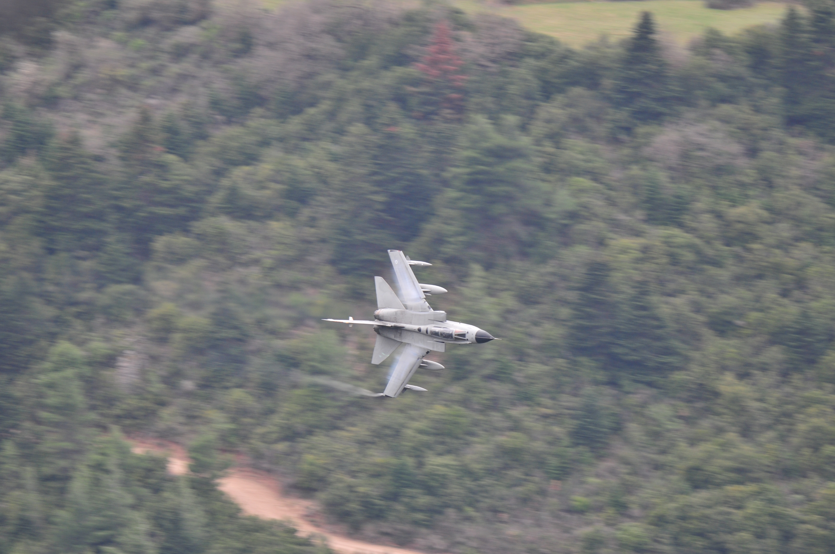 Αεροπορικό υπερθέαμα στον Βουραϊκό-8