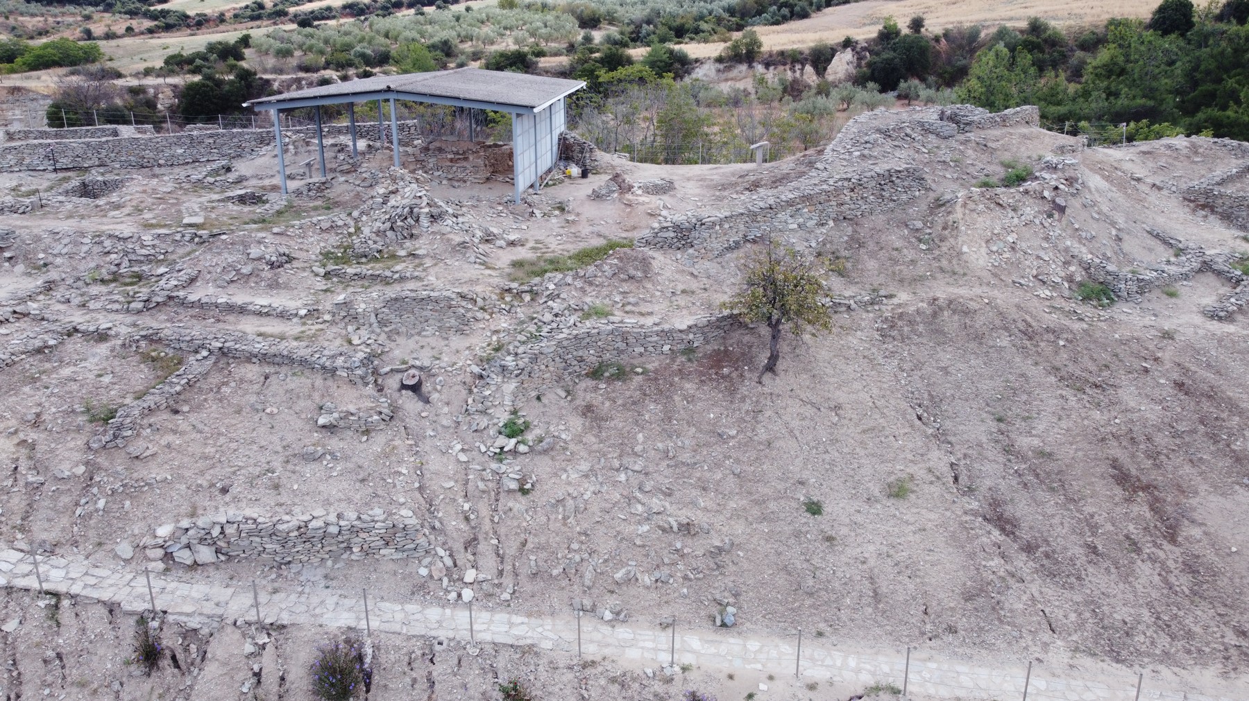 Το μέλλον ενός προϊστορικού οικισμού-3