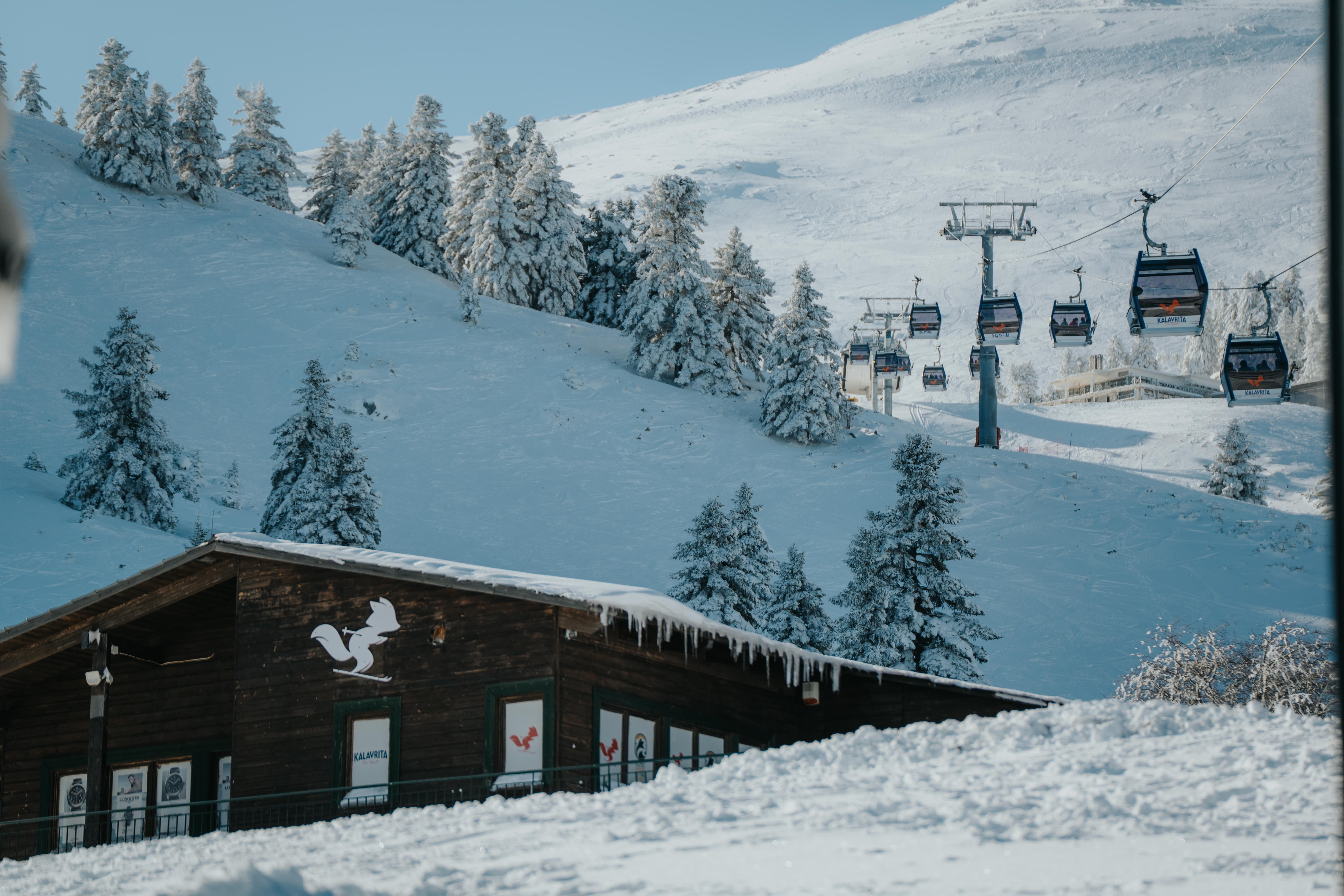 Anytime: Χιόνι, περιπέτεια και ασφάλεια στα Καλάβρυτα-1