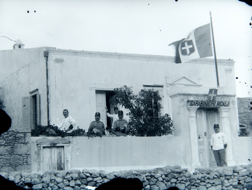 «Στο Ολοκαύτωμα προσποιήθηκε τον νεκρό για να γλιτώσει»-2