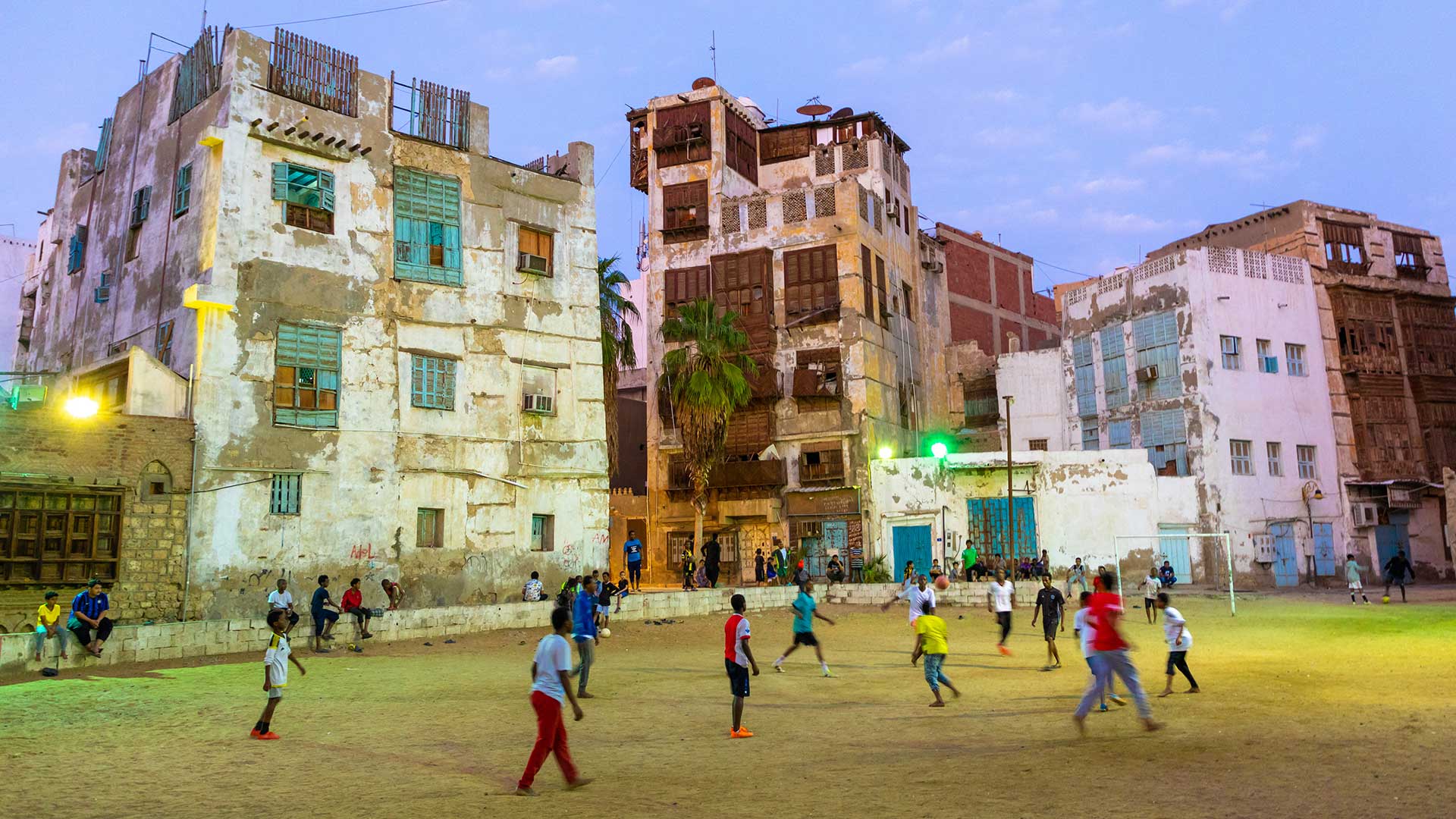 Η Τζέντα των αντιθέσεων: Από το προσκύνημα στην Μπιενάλε-3