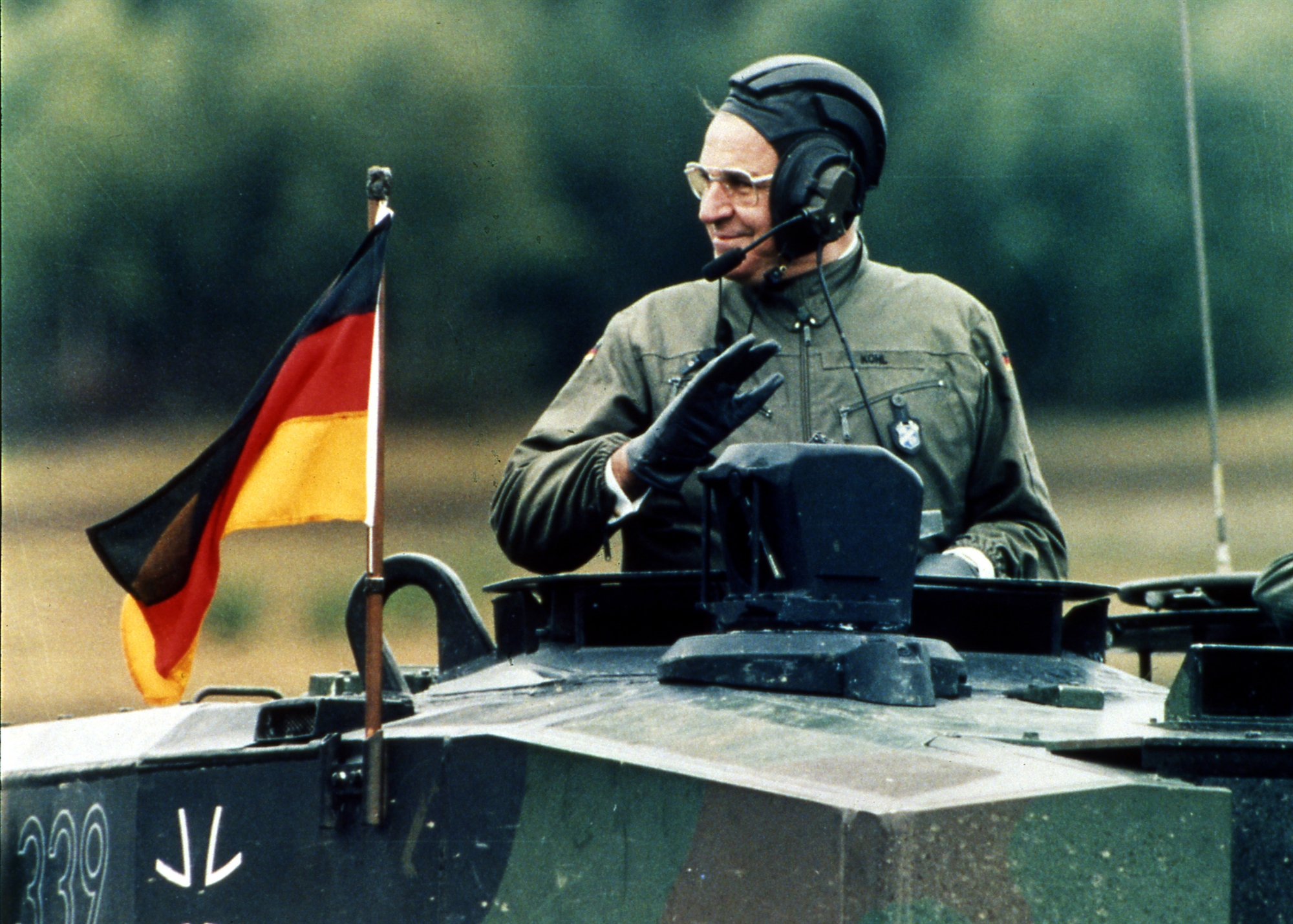 Χορεύοντας με τους λύκους-4