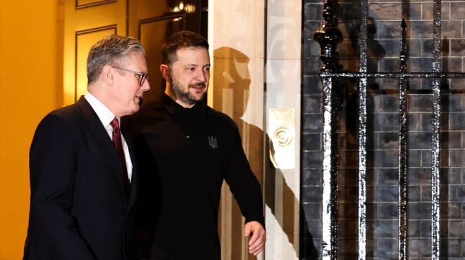 στάρμερ-λονδίνο-και-παρίσι-θα-εργαστο-563496001