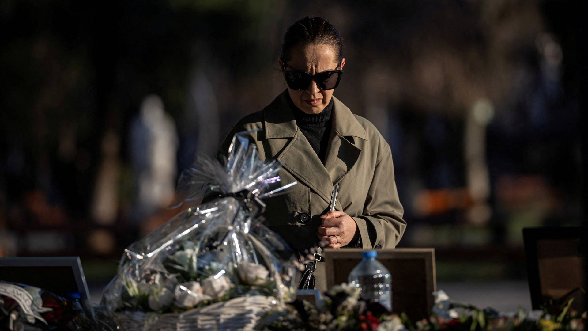 Βόρεια Μακεδονία: «Είναι ώρα σιωπής για τα νεκρά παιδιά μας» – Το Κότσανι κηδεύει τα θύματα της τραγωδίας-1