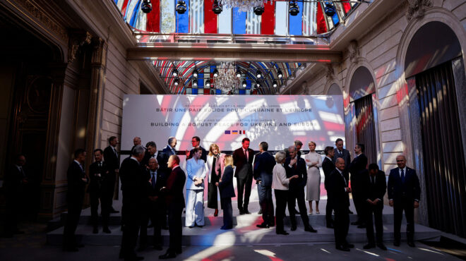 συμμαχία-των-πρόθυμων-2-δισ-ευρώ-στρ-563534479