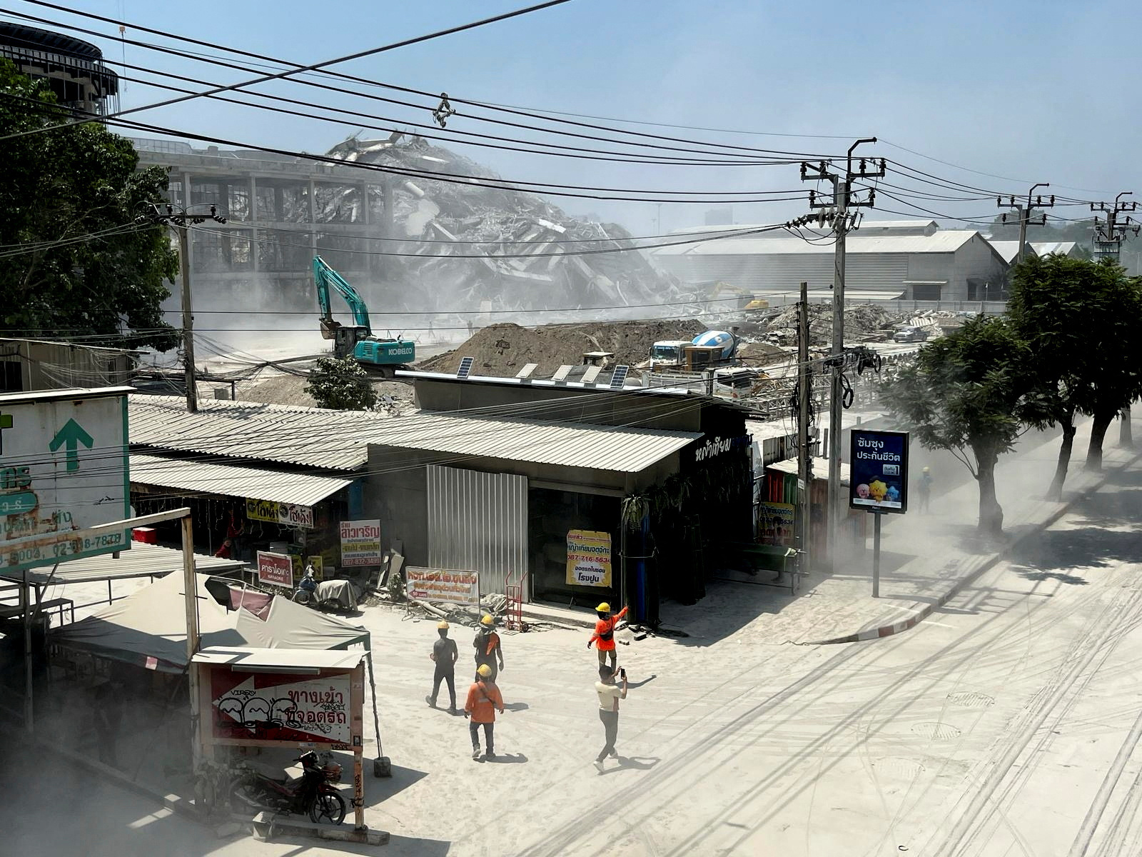 Μιανμάρ: Ισχυρός σεισμός 7,7 Ρίχτερ – Κατέρρευσαν κτίρια και στην Ταϊλάνδη, φόβοι για πολλούς νεκρούς-3