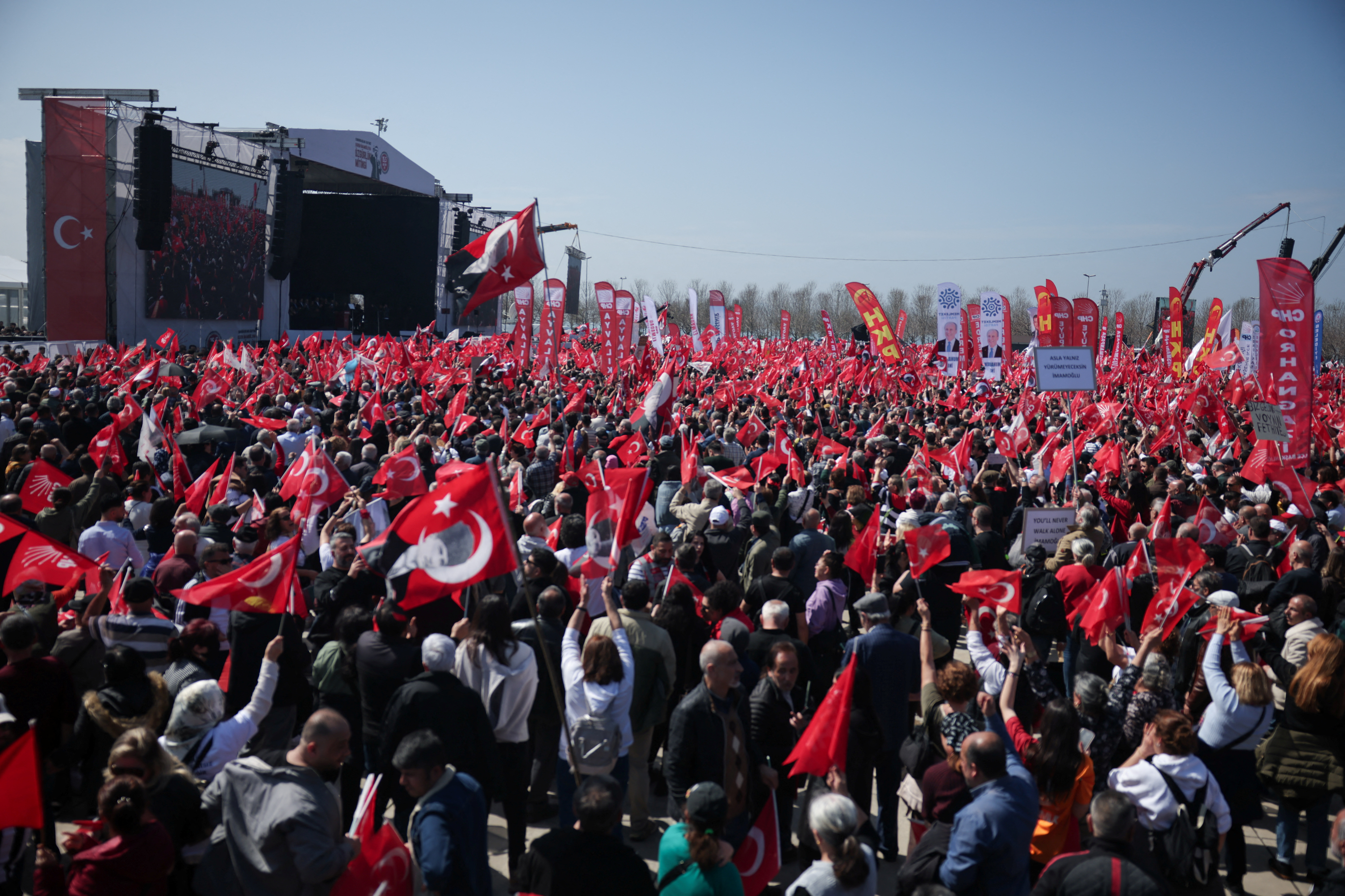 Τουρκία: Νέα ογκώδης συγκέντρωση της αντιπολίτευσης για τον Ιμάμογλου-3