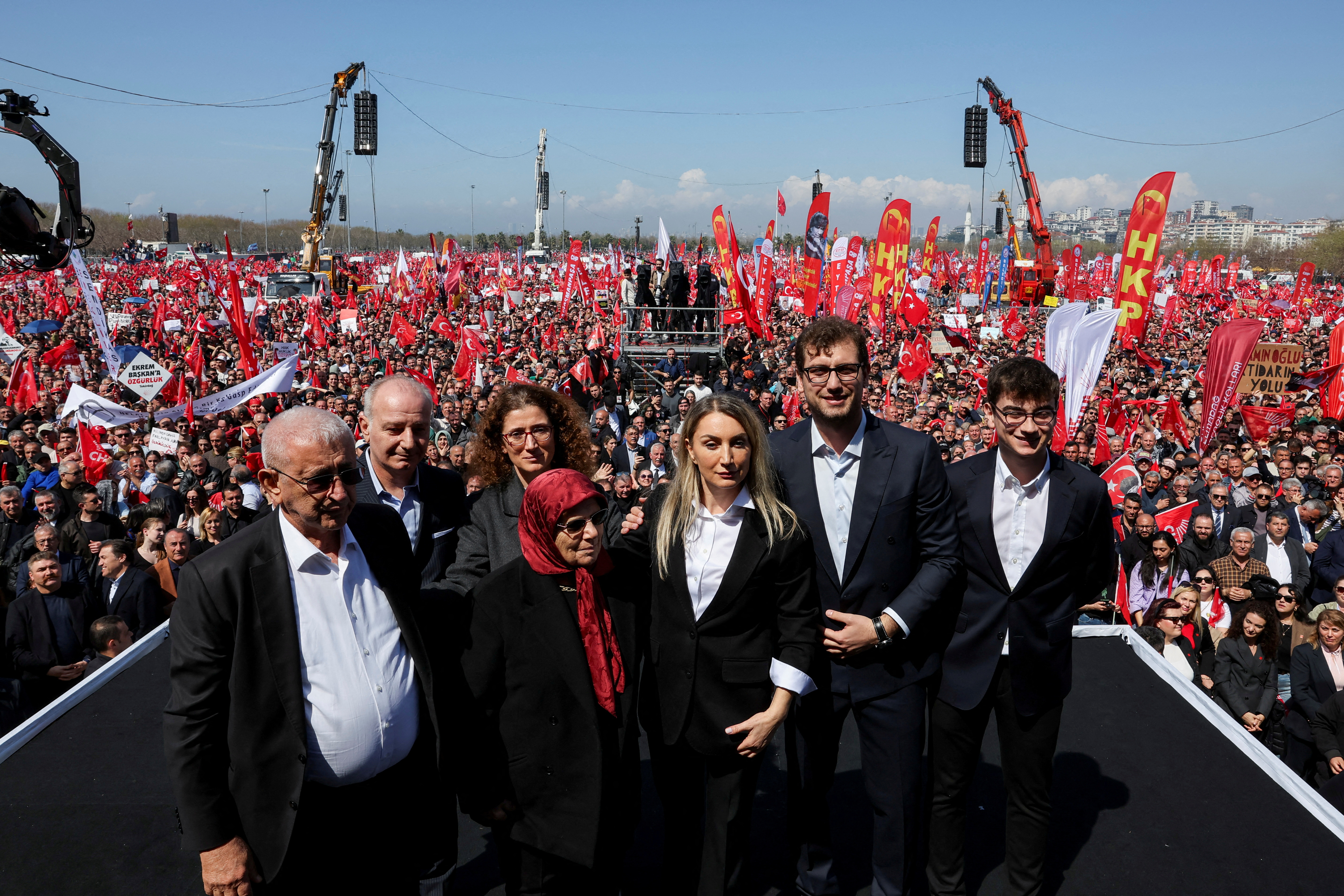 Τουρκία: Νέα ογκώδης συγκέντρωση της αντιπολίτευσης για τον Ιμάμογλου-2