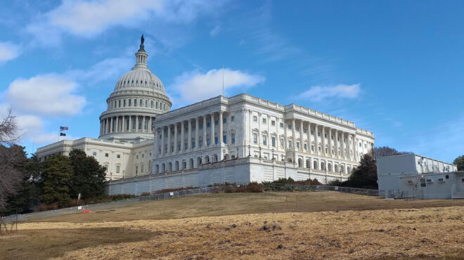 η-διοίκηση-τραμπ-επαναπροσλαμβάνει-σ-563520745
