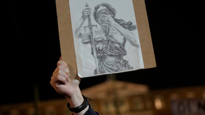 η-άλλη-διάσταση-της-προπαγάνδας-563528005