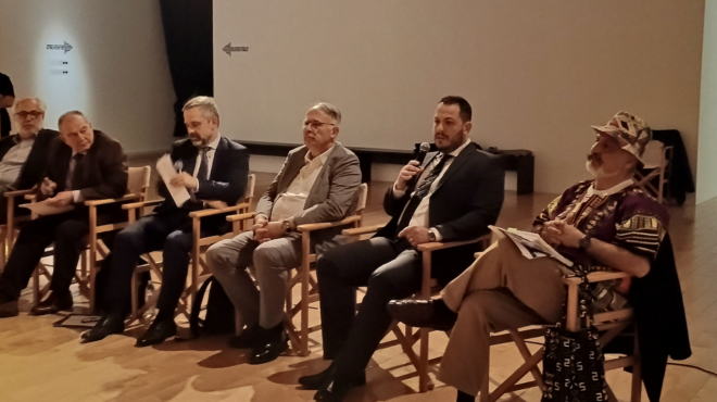 η-ελληνική-επιχειρηματικότητα-στην-α-563540932