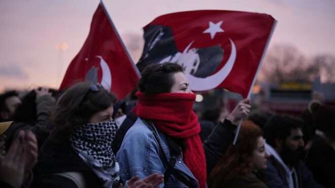 economist-η-τουρκία-πλησιάζει-στο-σημείο-χωρί-563527669