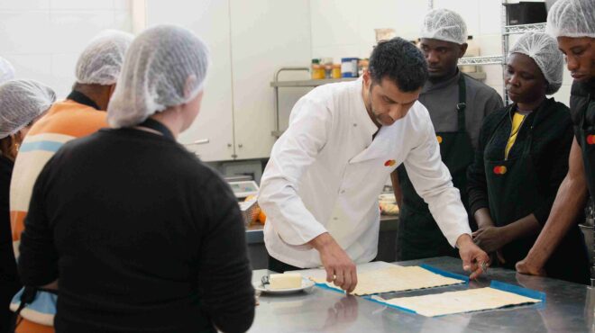 mastercard-restart-μία-πρωτοβουλία-κοινωνικής-και-επ-563522638