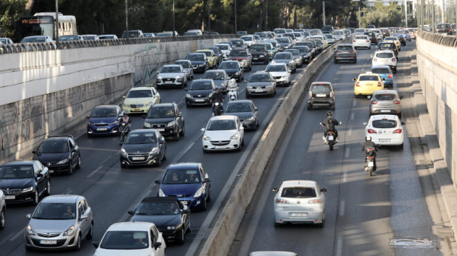 φωτιά-σε-αυτοκίνητο-στην-κηφισίας-αυ-563539246
