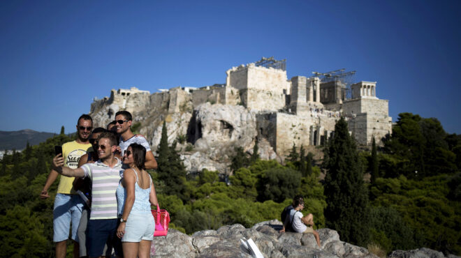 οι-μακρινές-αγορές-ευκαιρία-για-τον-ελ-563523859