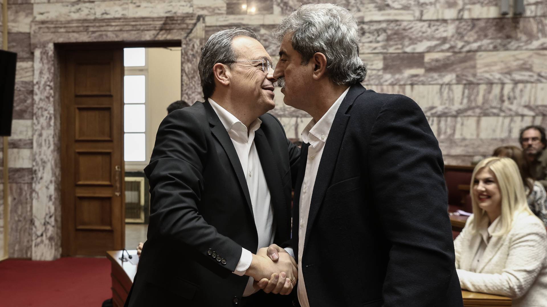 συριζα-βεντέτες-με-άρωμα-2023-563540587