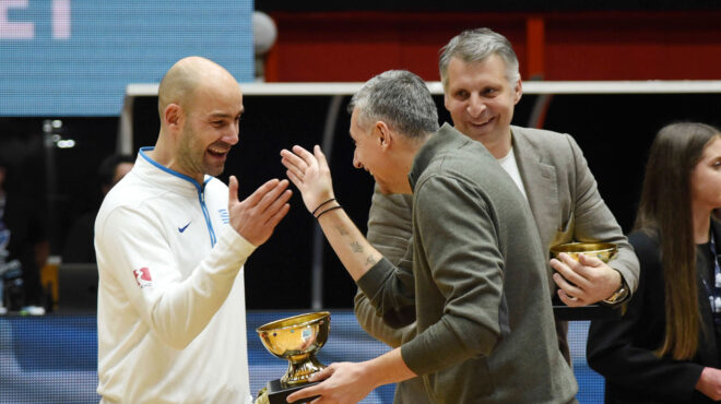 είναι-πάντα-στην-τελευταία-φάση-α-563504158