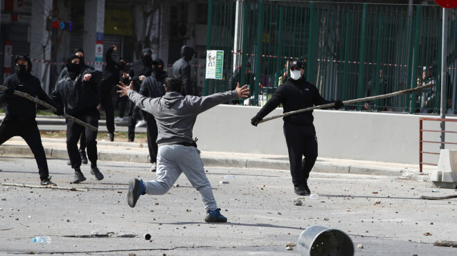 διαδηλώσεις-για-τα-τέμπη-κακουργήματ-563495719