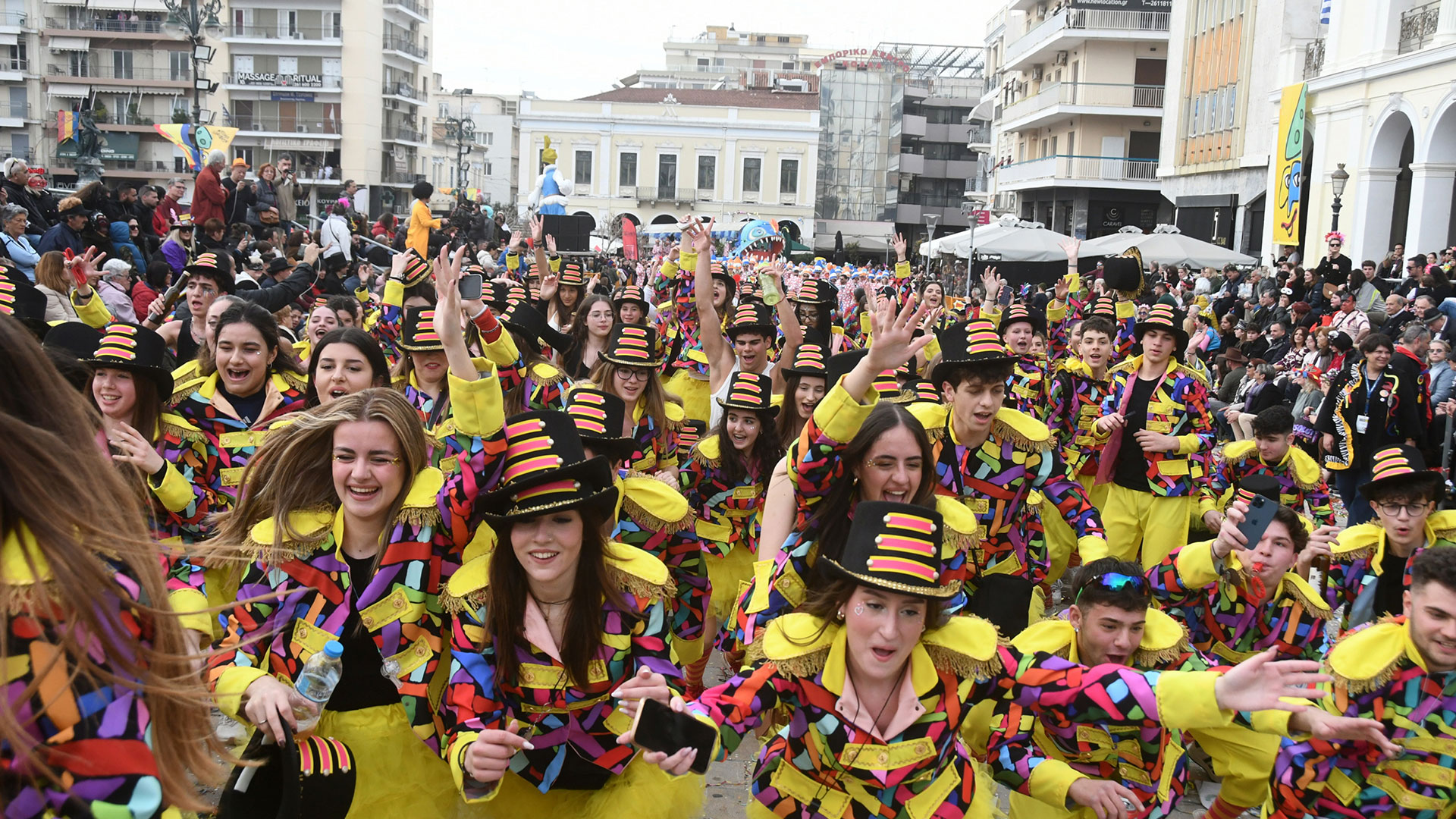 Πάτρα: Η πόλη γιόρτασε και έστειλε μηνύματα αισιοδοξίας και εξωστρέφειας-1