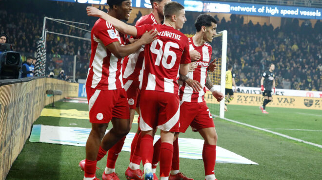 ολυμπιακός-χτύπησε-στο-φινάλε-ο-τσι-563496436