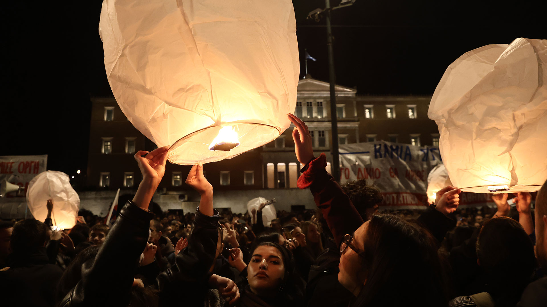 Συλλαλητήριο για τα Τέμπη στο Σύνταγμα-3