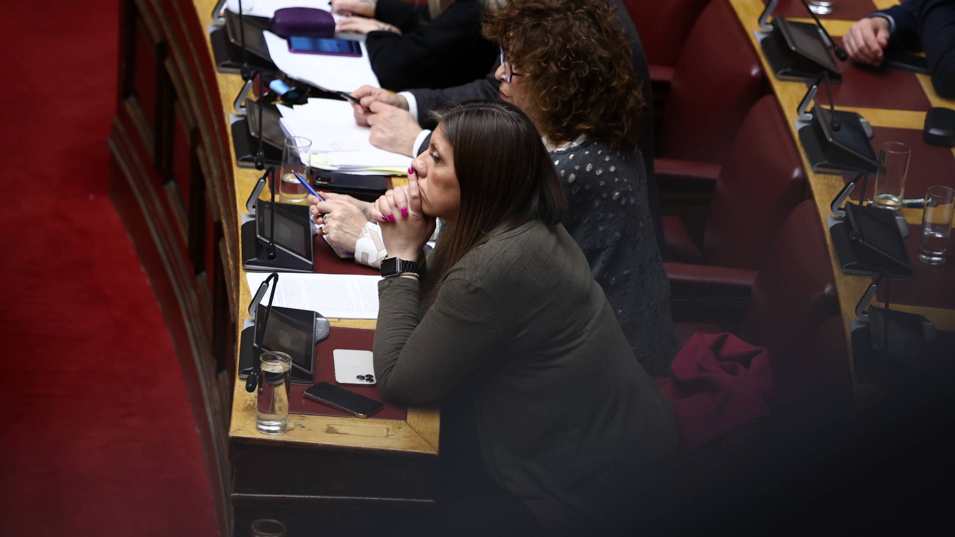 Συμφωνίες και ασυμφωνίες στα απόνερα της μομφής-1