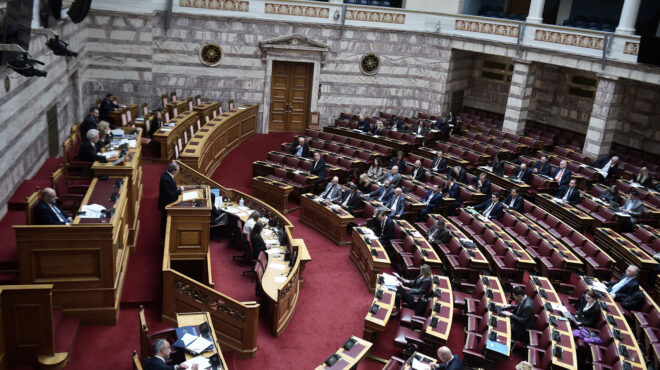 δεύτερος-γύρος-στη-βουλή-για-τα-τέμπη-563502982