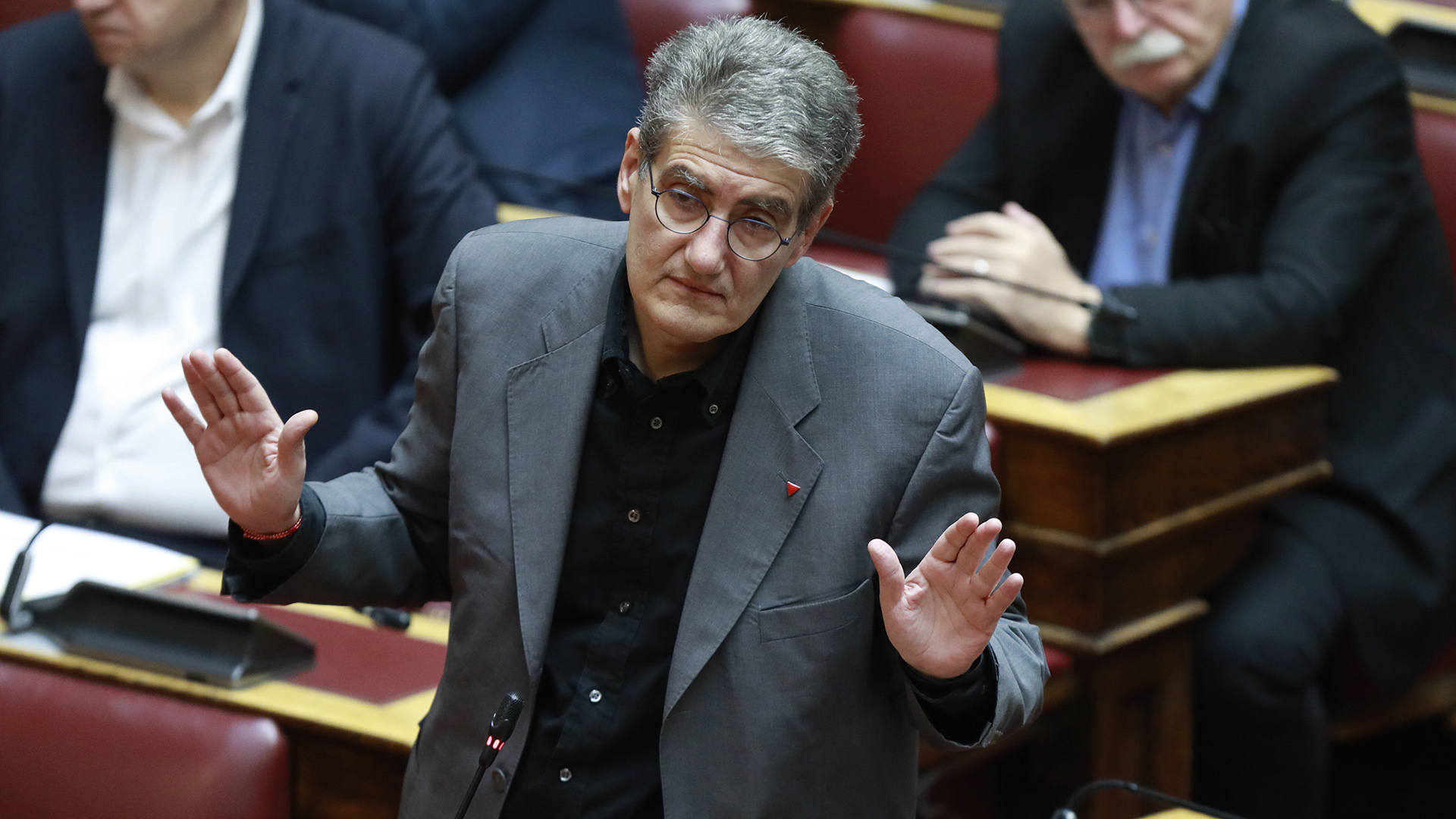 Βουλή – Πρόταση μομφής: Νέες εστίες έντασης για τα Τέμπη-3