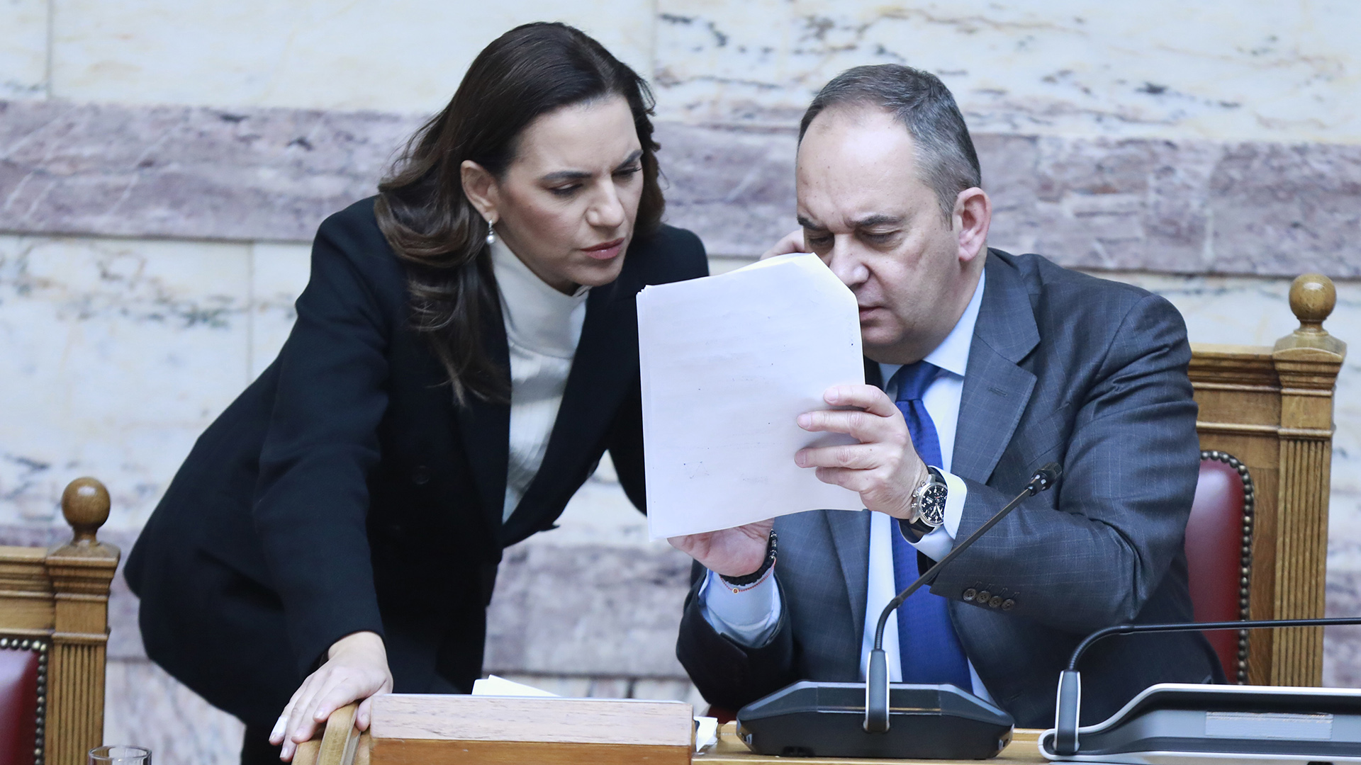 Βουλή – Πρόταση μομφής: Νέες εστίες έντασης για τα Τέμπη-6