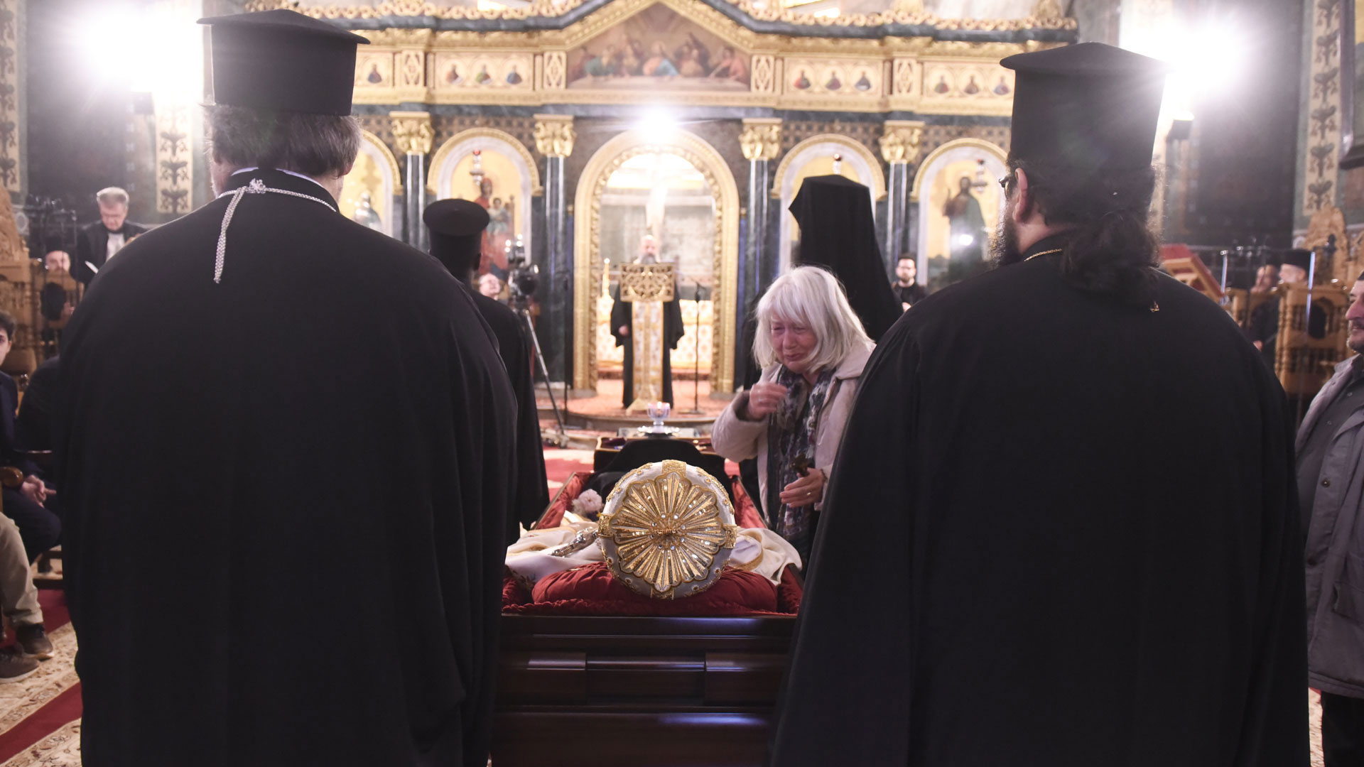 «Υστατο χαίρε» στον μακαριστό Μητροπολίτη πρώην Θεσσαλονίκης Ανθιμο – Ολοκληρώθηκε η εξόδιος ακολουθία-4