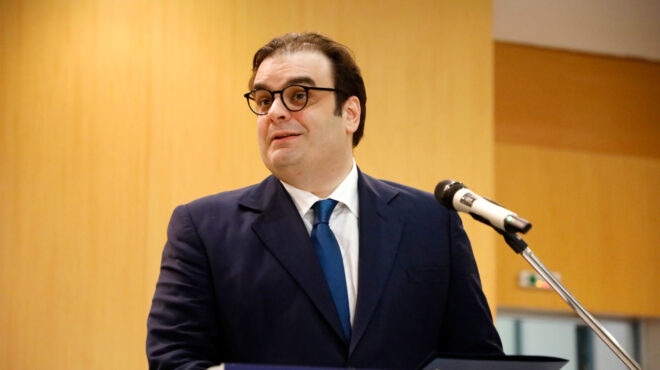 αποκαλυπτήρια-ξένων-αει-εν-μέσω-κριτι-563517085