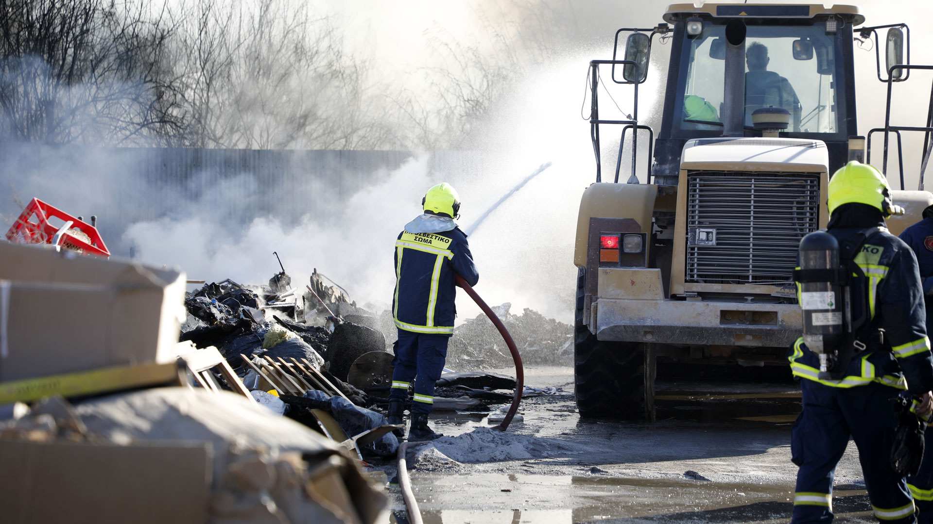 Πυρκαγιά στον Ταύρο: Βελτιωμένη η κατάσταση – Εικόνες από το σημείο-6