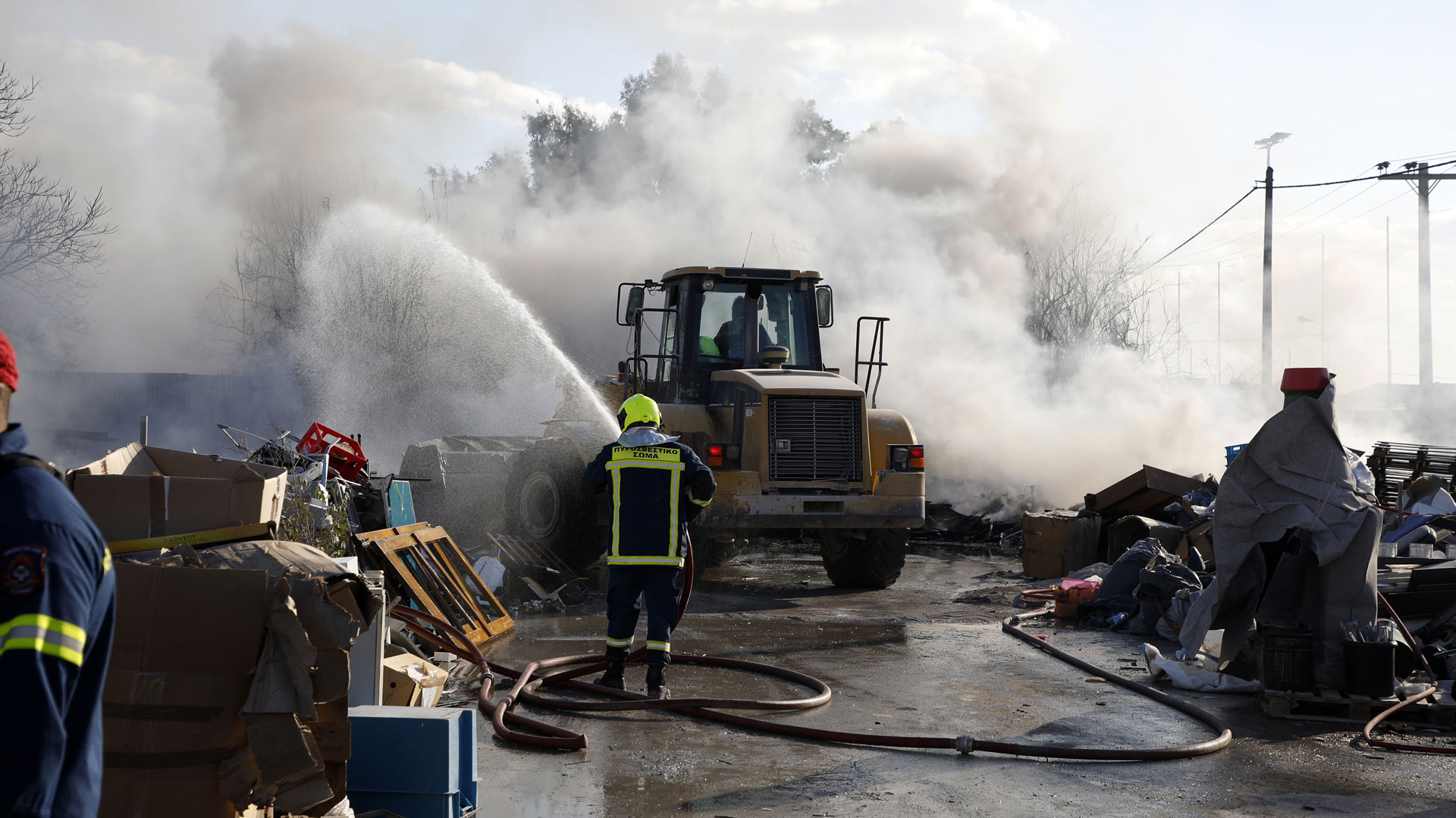 Πυρκαγιά στον Ταύρο: Βελτιωμένη η κατάσταση – Εικόνες από το σημείο-5