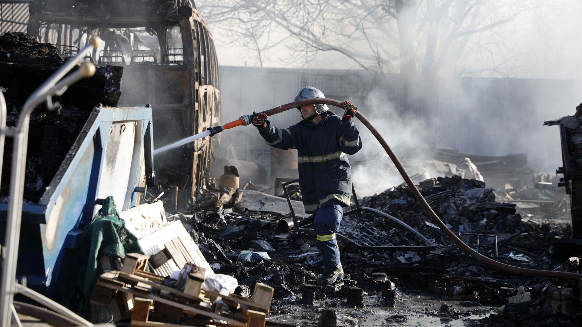Πυρκαγιά στον Ταύρο: Βελτιωμένη η κατάσταση – Εικόνες από το σημείο-4