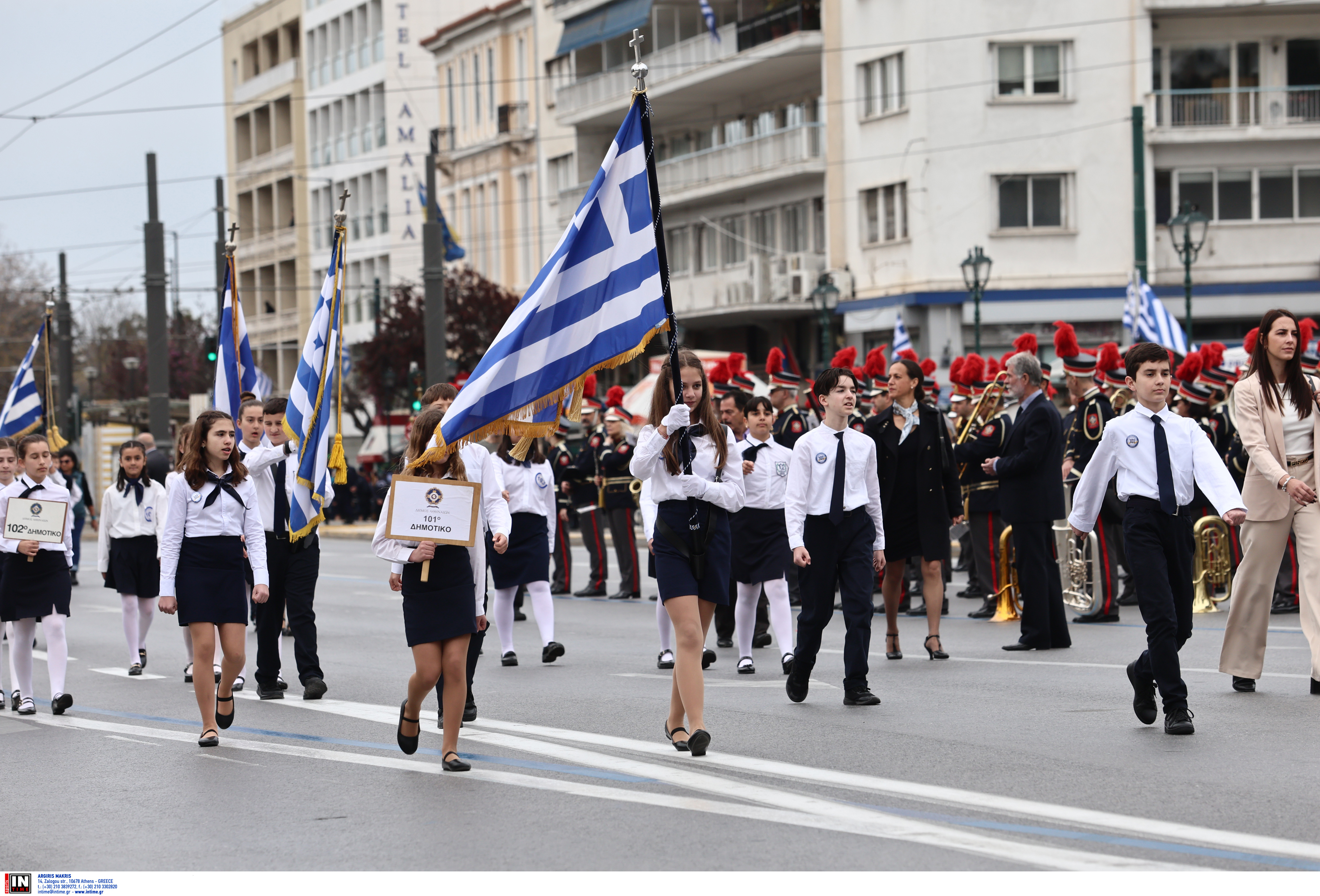 25η Μαρτίου: Φωτογραφίες από τις μαθητικές παρελάσεις στο Σύνταγμα-1