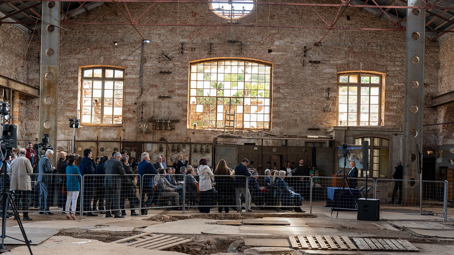 Υπερυπολογιστής «Δαίδαλος»: Τα σχέδια για το Κέντρο Δεδομένων στο Λαύριο και το AI Factory «Φάρος»-1