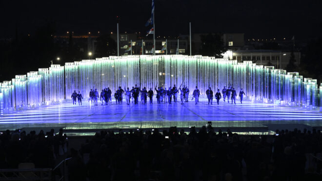 από-τα-ηρώα-στην-αιώρηση-του-γυαλιού-563533132