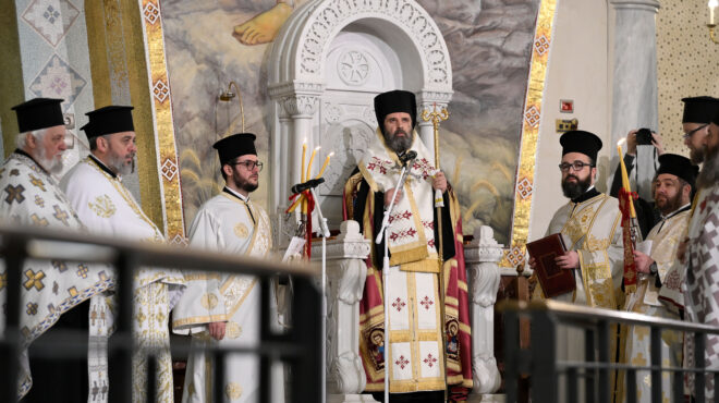 αλβανία-ενθρονίστηκε-ο-νέος-αρχιεπίσ-563539276